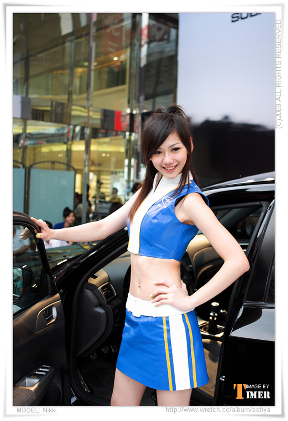 清纯台湾美女nikki性感车展外拍写真图片第14张