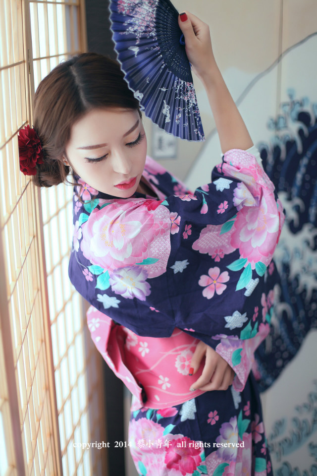 穿和服的日本美女私房照图片第4张