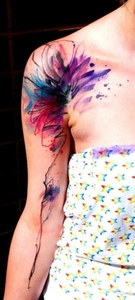 美女手臂水彩画纹身图案第1张