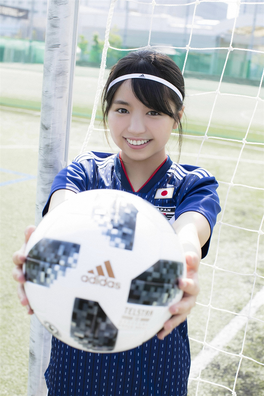 99年日本美女大原优乃高清足球宝贝写真图片第4张