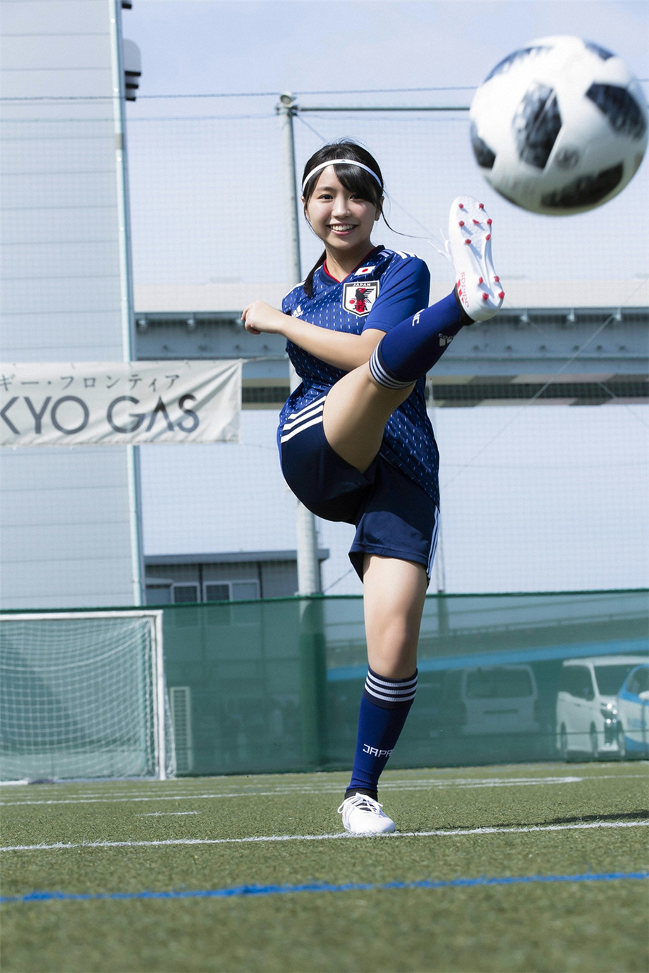 99年日本美女大原优乃高清足球宝贝写真图片第6张