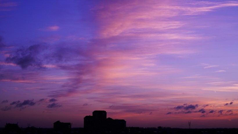 好看超美的紫色晚霞高清风景桌面壁纸图片第2张