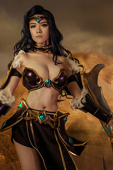 cosplay英雄联盟战争女神·希维尔性感写真图片