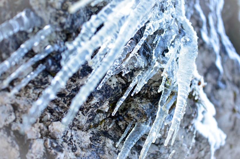 晶莹剔透的冰凌超美风景壁纸第14张
