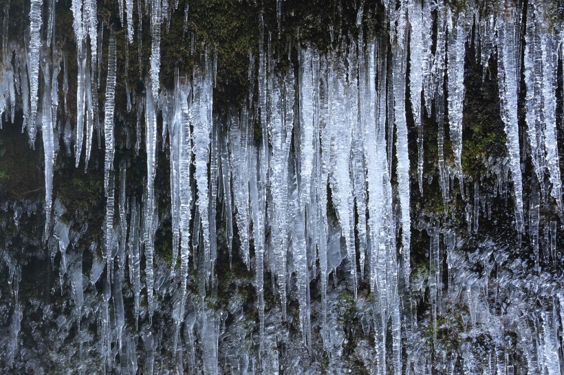 晶莹剔透的冰凌超美风景壁纸第5张