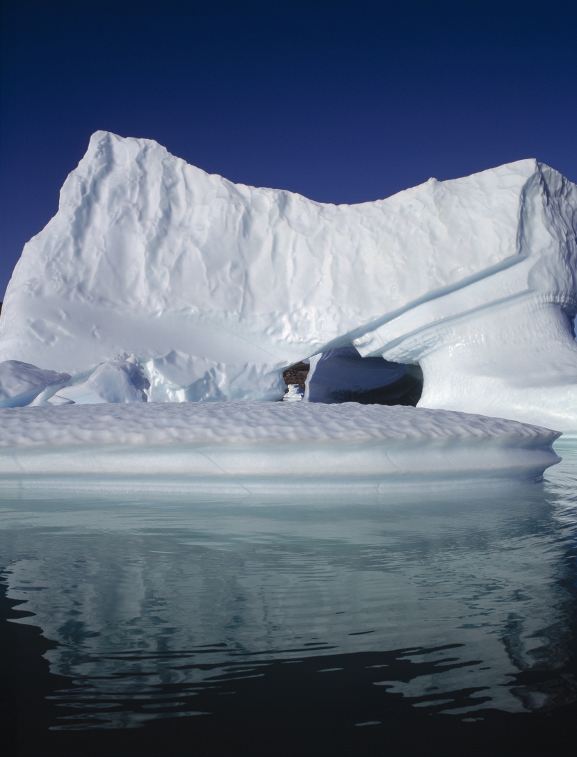 结冰的大海图片 海面冰山图片第8张