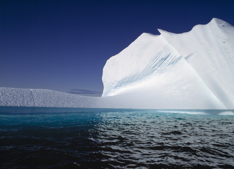 结冰的大海图片 海面冰山图片第5张