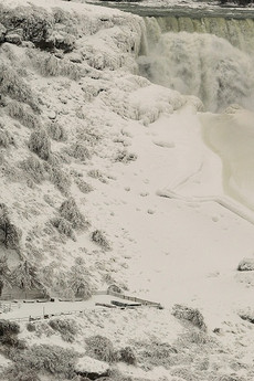 加拿大瀑布尼亚加拉瀑布图片_加拿大尼亚加拉大瀑布简介