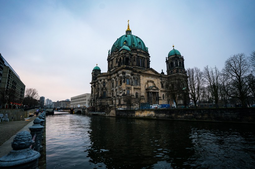 柏林大教堂建筑图片 柏林纪念教堂风景壁纸第14张