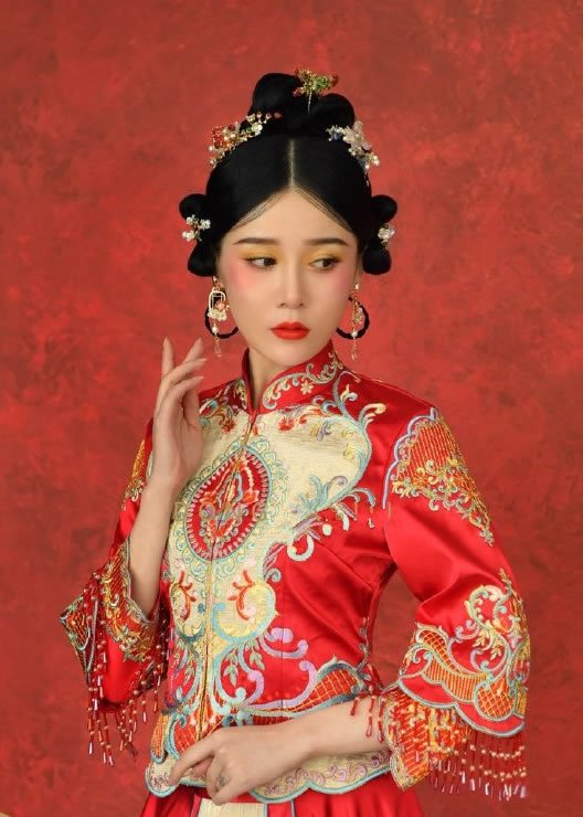 中式婚纱照新娘发型图片大全 中式婚纱发型图片