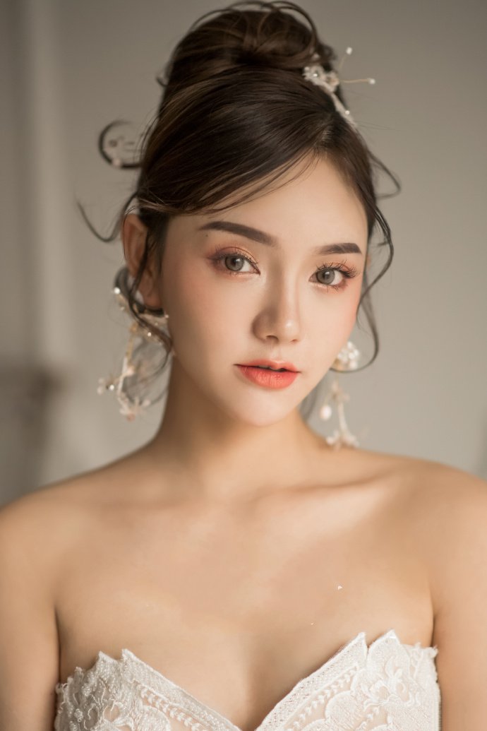 韩式新娘盘发简单发型图片 韩式新娘盘发图片