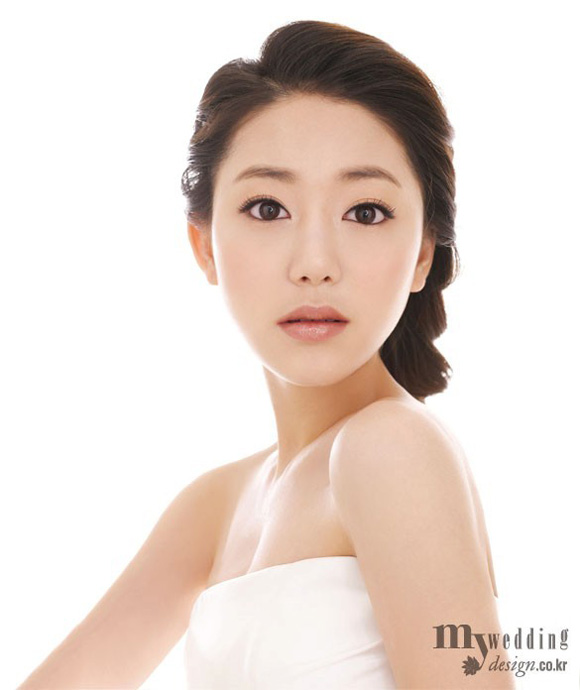 韩式新娘盘发简单发型图片 韩式新娘盘头发教程视频