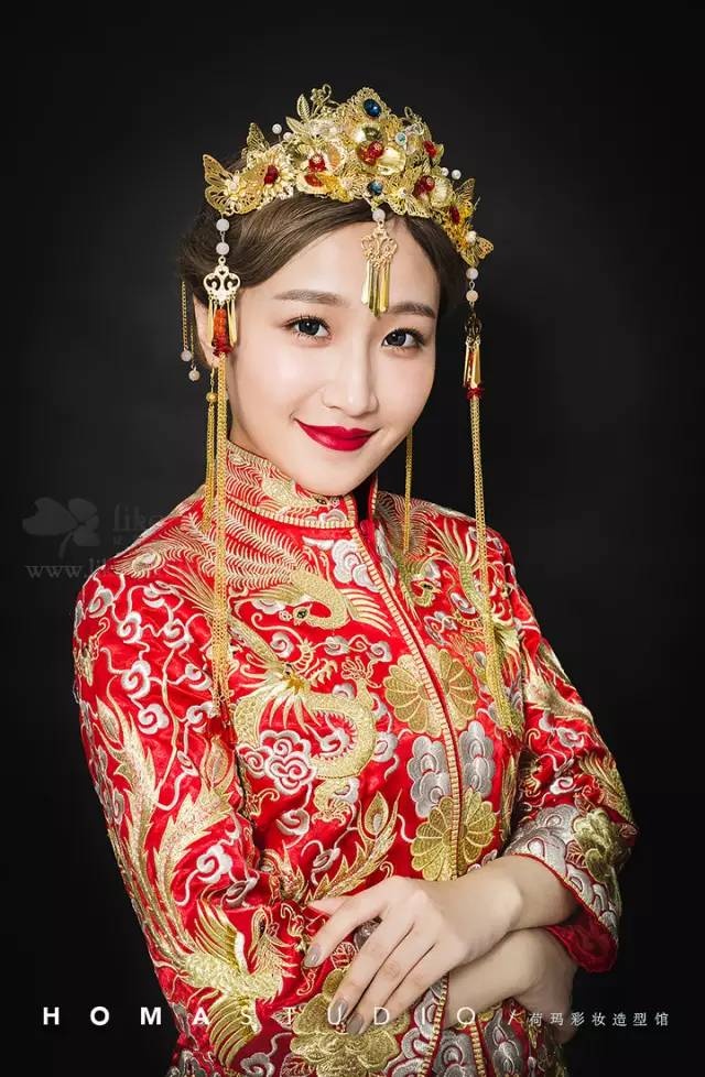 中式新娘整体造型 中式婚礼新娘造型