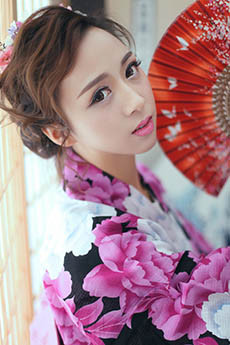 穿和服的日本美女私房照图片