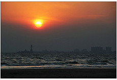 海滨日落风景图片